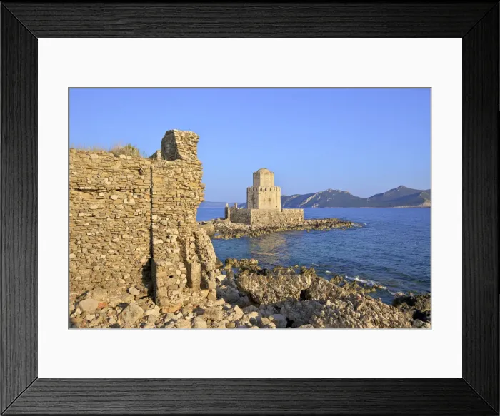 Framed Print : The Castle at Methoni, Messinia, The Peloponnese, Greece, Southern Europe Framed Print : The Castle at Methoni, Messinia, The Peloponnese, Greece, Southern Europe