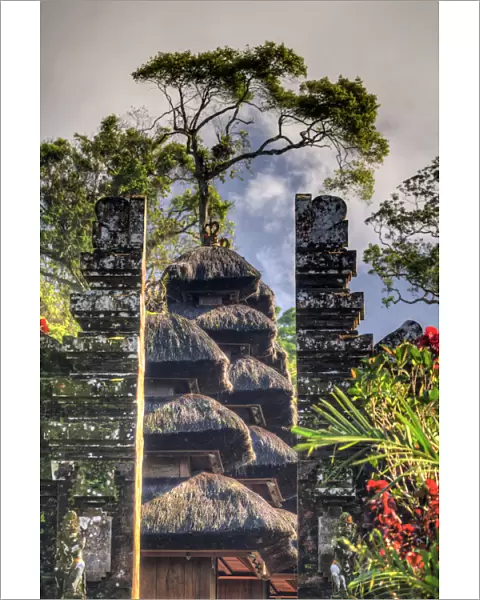 Indonesia, Bali, entrance gate to Pura Luhur Batukaru temple on the slopes of the