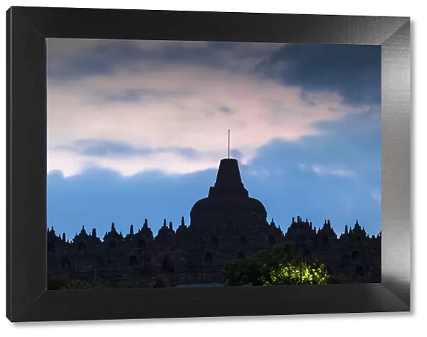 Indonesia, Java, Magelang, Borobudur Temple at twilight