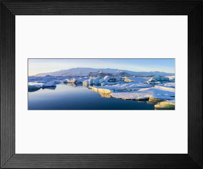 Framed Print : Icebergs, Jokulsarlon Glacier Lake, South Iceland