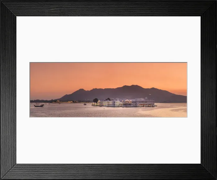 Framed Print : India, Rajasthan, Udaipur, Lake Pichola and Lake Palace Framed Print : India, Rajasthan, Udaipur, Lake Pichola and Lake Palace