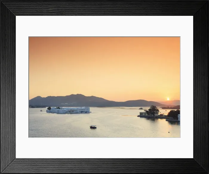 Framed Print : India, Rajasthan, Udaipur, Lake Pichola and Lake Palace Framed Print : India, Rajasthan, Udaipur, Lake Pichola and Lake Palace