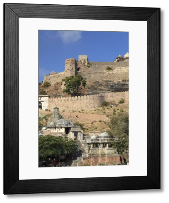 Framed Print : India, Rajasthan, Kumbhalghar Fortress (second longest wall in the world) Framed Print : India, Rajasthan, Kumbhalghar Fortress (second longest wall in the world)