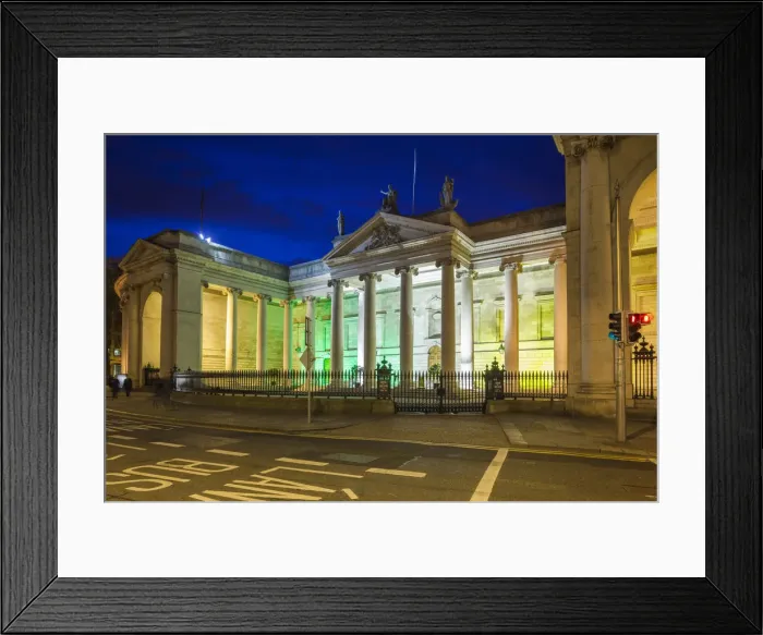 Framed Print : Ireland, Dublin, Bank of Ireland, exterior, dawn Framed Print : Ireland, Dublin, Bank of Ireland, exterior, dawn