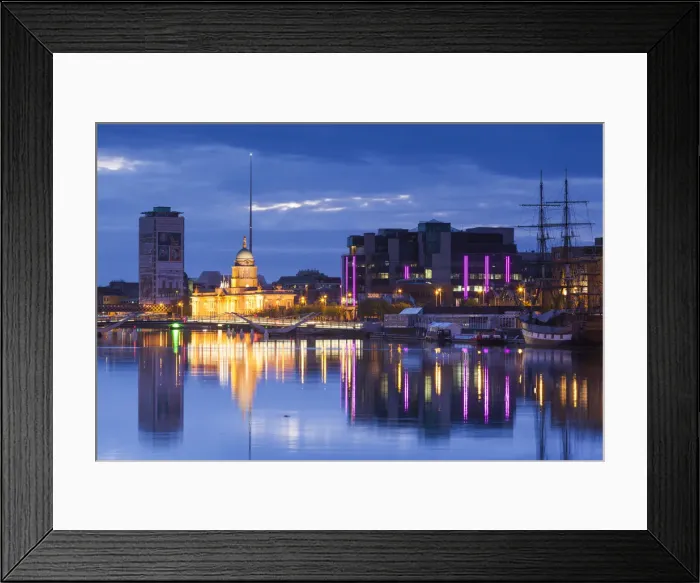 Framed Print : Ireland, Dublin, Custom House, dusk Framed Print : Ireland, Dublin, Custom House, dusk