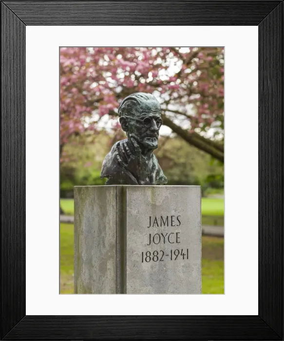 Framed Print : Ireland, Dublin, St. Stephens Green, bust of James joyce Framed Print : Ireland, Dublin, St. Stephens Green, bust of James joyce