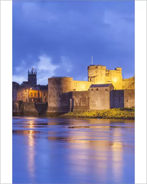 Ireland, County Limerick, Limerick City, King Johns Castle, 13th century, dusk