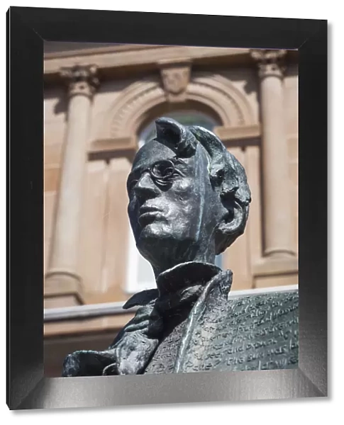 Ireland, County Sligo, Sligo, statue of poet WB Yeats