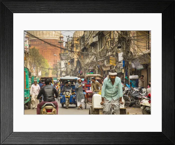 Framed Print : Street scene, Chawri Bazar and Jama Masjid Mosque, Old Delhi, India Framed Print : Street scene, Chawri Bazar and Jama Masjid Mosque, Old Delhi, India
