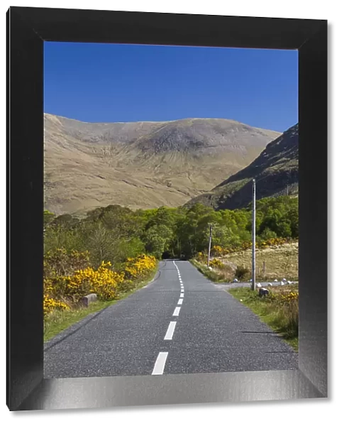 Ireland, County Mayo, Doolough Valley, country road R 335