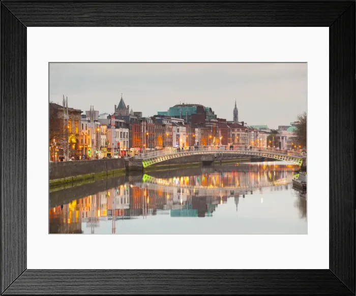 Framed Print : Ireland, Dublin, Hapenny Bridge over the River Liffey, dusk Framed Print : Ireland, Dublin, Hapenny Bridge over the River Liffey, dusk