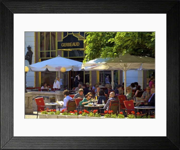 Framed Print : Gerbeaud Restaurant in Vaci Utca, Budapest, Hungary Framed Print : Gerbeaud Restaurant in Vaci Utca, Budapest, Hungary