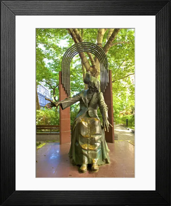 Framed Print : Statue of Franz Liszt, Budapest, Hungary