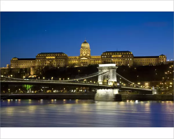 Chain Bridge & Royal Palace on Castle Hill, Budapest, Hungary, RF