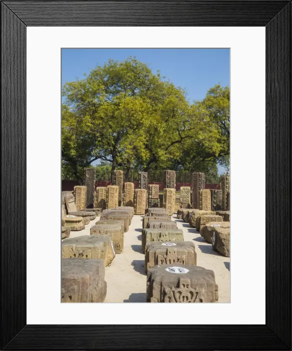 Framed Print : India, Uttar Pradesh, Sarnarth, near Varanasi, Dhamekh Stupa and ruins complex Framed Print : India, Uttar Pradesh, Sarnarth, near Varanasi, Dhamekh Stupa and ruins complex