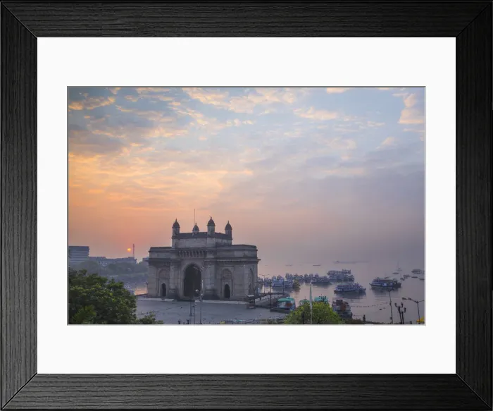 Framed Print : India, Maharashtra, Mumbai, View of Gateway of India Framed Print : India, Maharashtra, Mumbai, View of Gateway of India