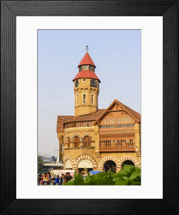 Framed Print : India, Maharashtra, Mumbai, Crawford market, built in the days of the British Raj Framed Print : India, Maharashtra, Mumbai, Crawford market, built in the days of the British Raj