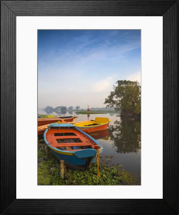 Framed Print : India, Uttar Pradesh, Lucknow, India, Uttar Pradesh, Lucknow, Kuria Ghat Framed Print : India, Uttar Pradesh, Lucknow, India, Uttar Pradesh, Lucknow, Kuria Ghat