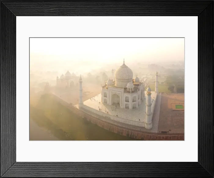 Framed Print : India, Uttar Pradesh, Taj Mahal (UNESCO World Heritage Site) Framed Print : India, Uttar Pradesh, Taj Mahal (UNESCO World Heritage Site)