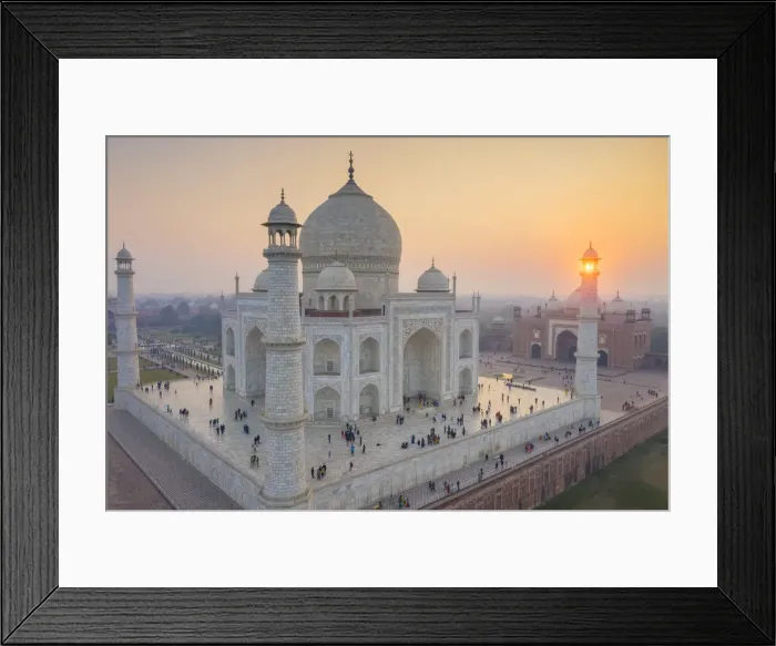Framed Print : India, Uttar Pradesh, Taj Mahal (UNESCO World Heritage Site) Framed Print : India, Uttar Pradesh, Taj Mahal (UNESCO World Heritage Site)