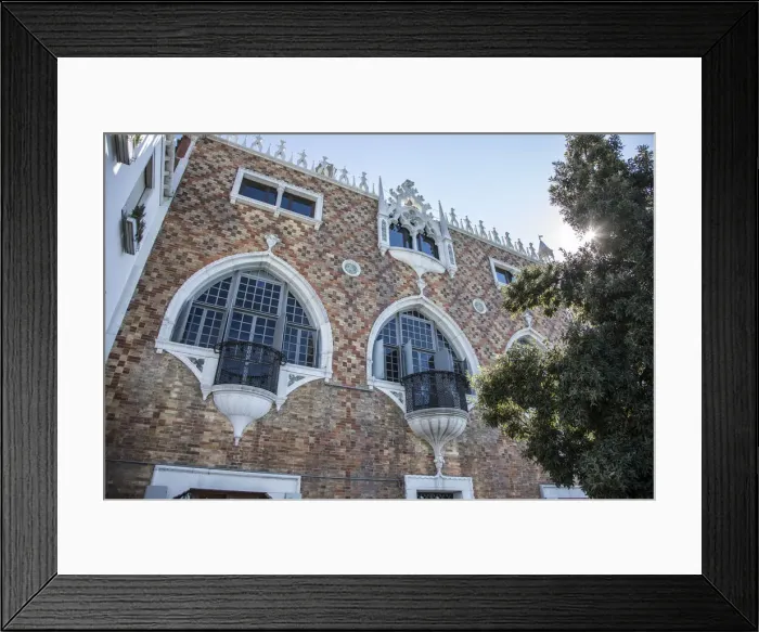Framed Print : Building in Guidecca, Venice, Itlay Framed Print : Building in Guidecca, Venice, Itlay