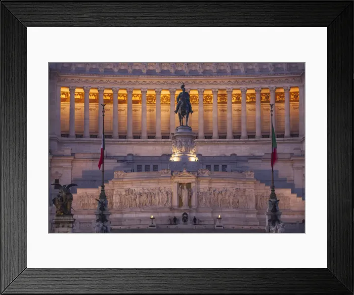 Framed Print : Italy, Lazio, Rome, Piazza Venezia, View looking towards Vittorio Emanuele II Monument Framed Print : Italy, Lazio, Rome, Piazza Venezia, View looking towards Vittorio Emanuele II Monument
