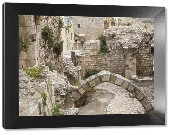 Israel, Jerusalem, Old City, Ancient ruins in The Jewish Quarter