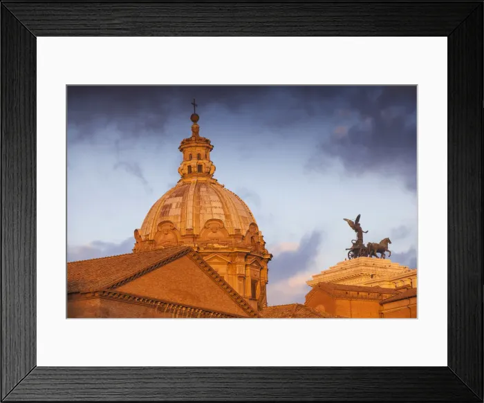 Framed Print : Italy, Lazio, Rome, Vittorio Emanuele II Monument with two statues of the goddess Framed Print : Italy, Lazio, Rome, Vittorio Emanuele II Monument with two statues of the goddess