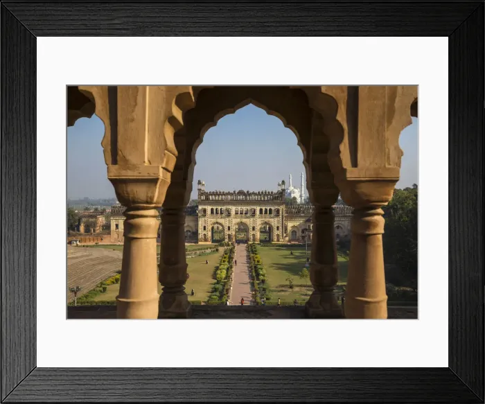 Framed Print : India, Uttar Pradesh, Lucknow, Bara Imambara complex, Bada Imambara (Main Building) Framed Print : India, Uttar Pradesh, Lucknow, Bara Imambara complex, Bada Imambara (Main Building)