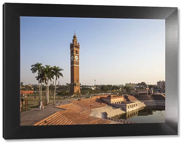 India, Uttar Pradesh, Lucknow, Hussainabad pond and Clock Tower