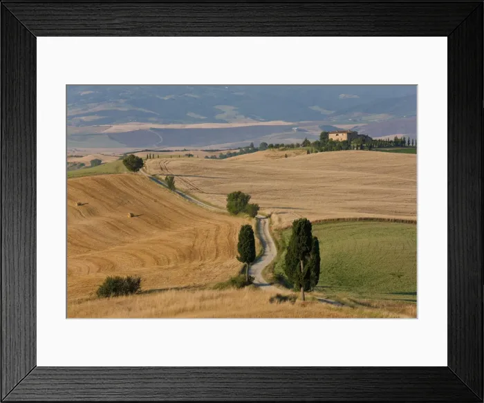 Framed Print : Val d Orcia, Tuscany, Italy Framed Print : Val d Orcia, Tuscany, Italy