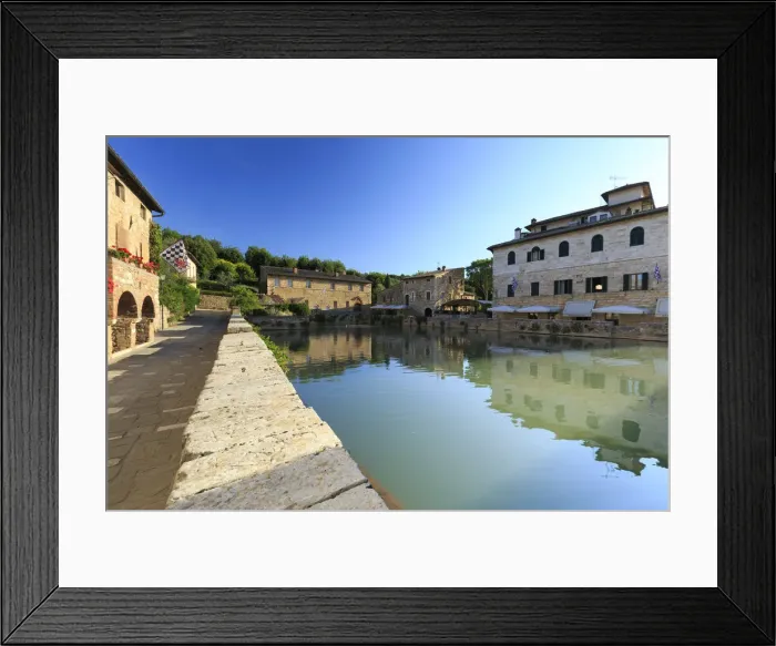 Framed Print : Italy, Tuscany, Orcia Valley, Bagno Vignoni, historic thermal bath in the center of