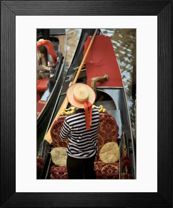 Framed Print : Gondolier, Venice, Italy Framed Print : Gondolier, Venice, Italy