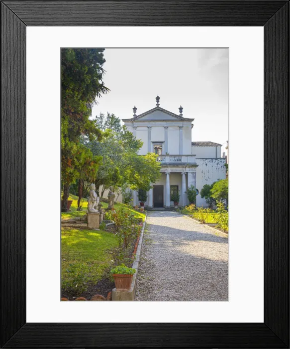 Framed Print : DorsoduPalazzo Ca Zenobio, ro, Venice, Veneto, Italy Framed Print : DorsoduPalazzo Ca Zenobio, ro, Venice, Veneto, Italy