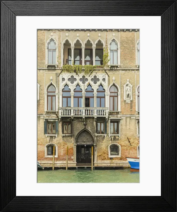 Framed Print : Palazzo Loredan dell Ambasciatore, Grand Canal, Venice, Veneto, Italy Framed Print : Palazzo Loredan dell Ambasciatore, Grand Canal, Venice, Veneto, Italy
