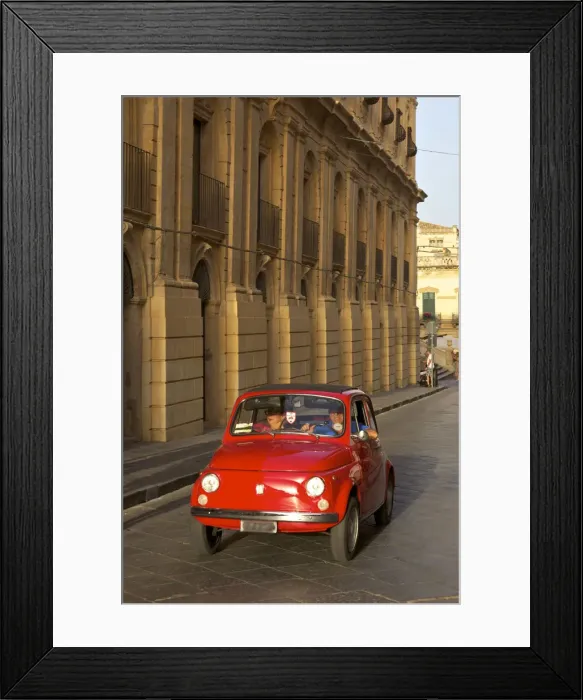 Framed Print : Street Scene, Noto, Sicily, Italy