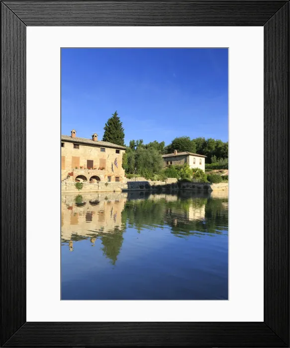 Framed Print : Italy, Tuscany, Orcia Valley, Bagno Vignoni, historic thermal bath in the center of