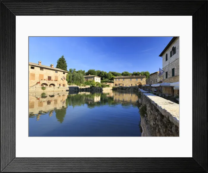 Framed Print : Italy, Tuscany, Orcia Valley, Bagno Vignoni, historic thermal bath in the center of Framed Print : Italy, Tuscany, Orcia Valley, Bagno Vignoni, historic thermal bath in the center of