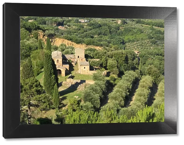 Italy, Tuscany, Siena district, Val di Chiana, Montepulciano, view from ramparts