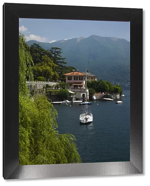 Italy, Lombardy, Lakes Region, Lake Como, Moltrasio, lakefront