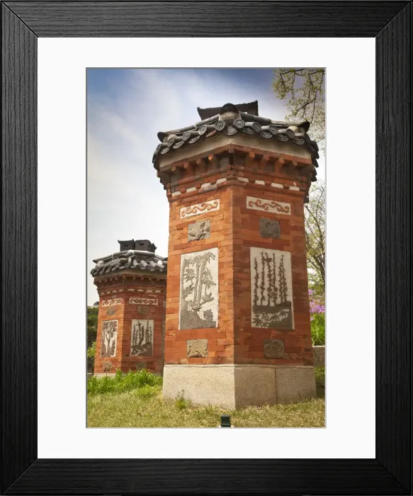 Framed Print : Korea, Seoul, Gyeongbokgung Palace, Chimneys in Amisan the garden behind Gyotaejeon Framed Print : Korea, Seoul, Gyeongbokgung Palace, Chimneys in Amisan the garden behind Gyotaejeon