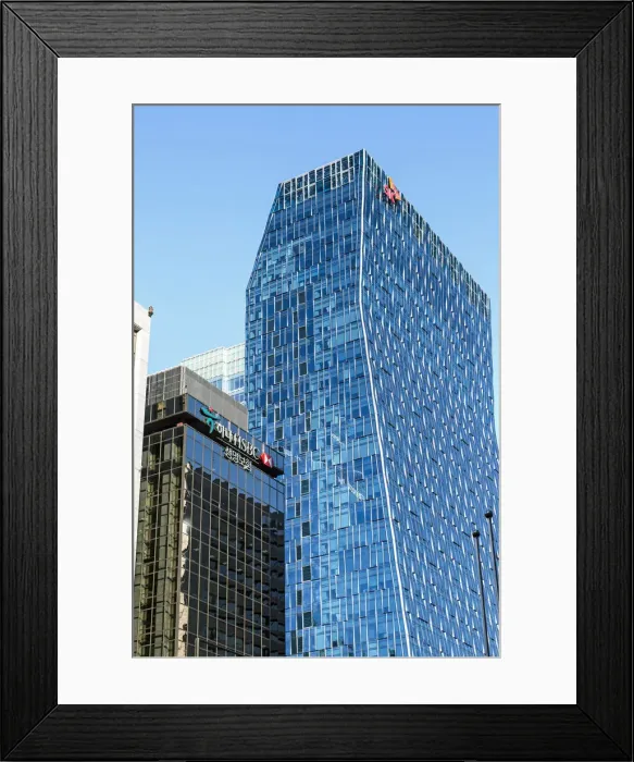 Framed Print : Skyscraper in central Seoul, South Korea Framed Print : Skyscraper in central Seoul, South Korea