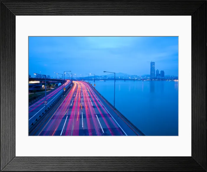Framed Print : Korea, Seoul, Traffic on Expressway & Hanang River and 63 building on the right Framed Print : Korea, Seoul, Traffic on Expressway & Hanang River and 63 building on the right