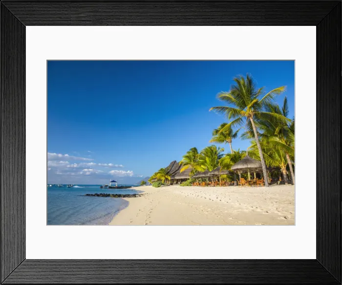 Framed Print : Beachcomber Paradis Hotel, Le Morne Brabant Peninsula, Black River (Riviere Noire) Framed Print : Beachcomber Paradis Hotel, Le Morne Brabant Peninsula, Black River (Riviere Noire)