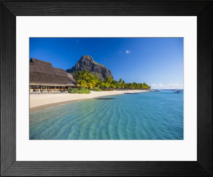 Framed Print : Beachcomber Paradis Hotel, Le Morne Brabant Peninsula, Black River (Riviere Noire) Framed Print : Beachcomber Paradis Hotel, Le Morne Brabant Peninsula, Black River (Riviere Noire)