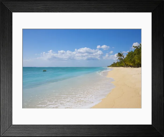 Framed Print : Beachcomber Dinarobin Hotel, Le Morne Brabant Peninsula, Black River (Riviere Noire) Framed Print : Beachcomber Dinarobin Hotel, Le Morne Brabant Peninsula, Black River (Riviere Noire)
