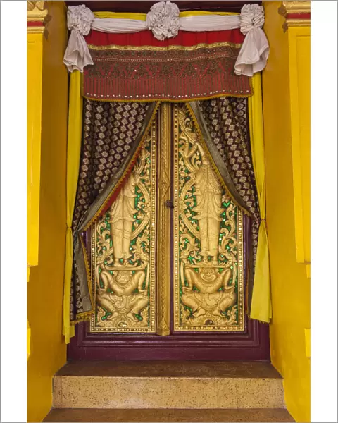 Laos, Vientiane, Wat Mixai, doorway