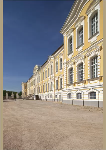 Latvia, Southern Latvia, Zemgale Region, Pilsrundale, Rundale Palace, b