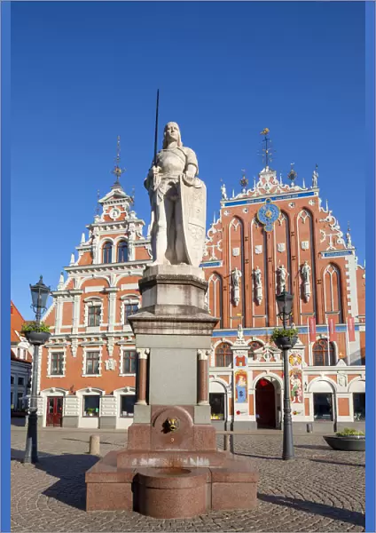 Statue of Roland, House of Blackheads and Schwab House, Town Hall Square, Old Town