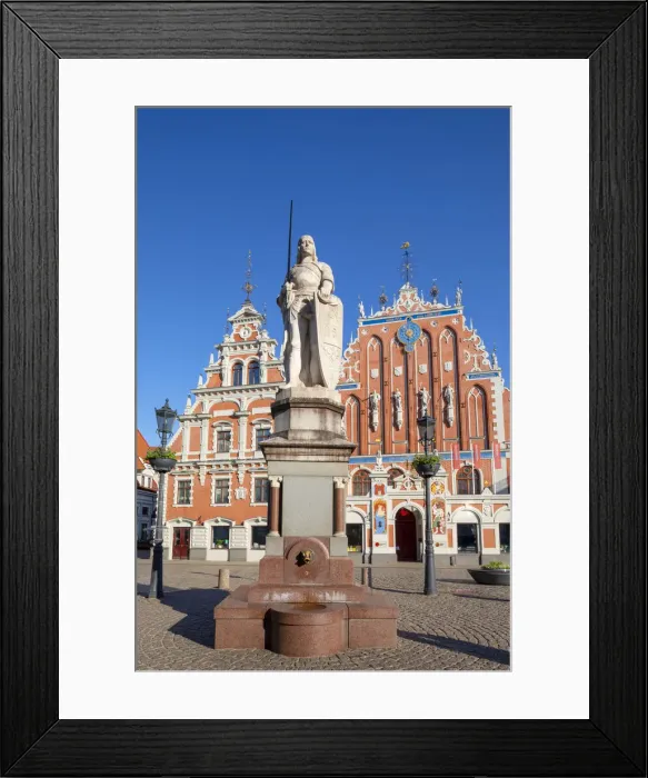 Framed Print : Statue of Roland, House of Blackheads and Schwab House, Town Hall Square, Old Town